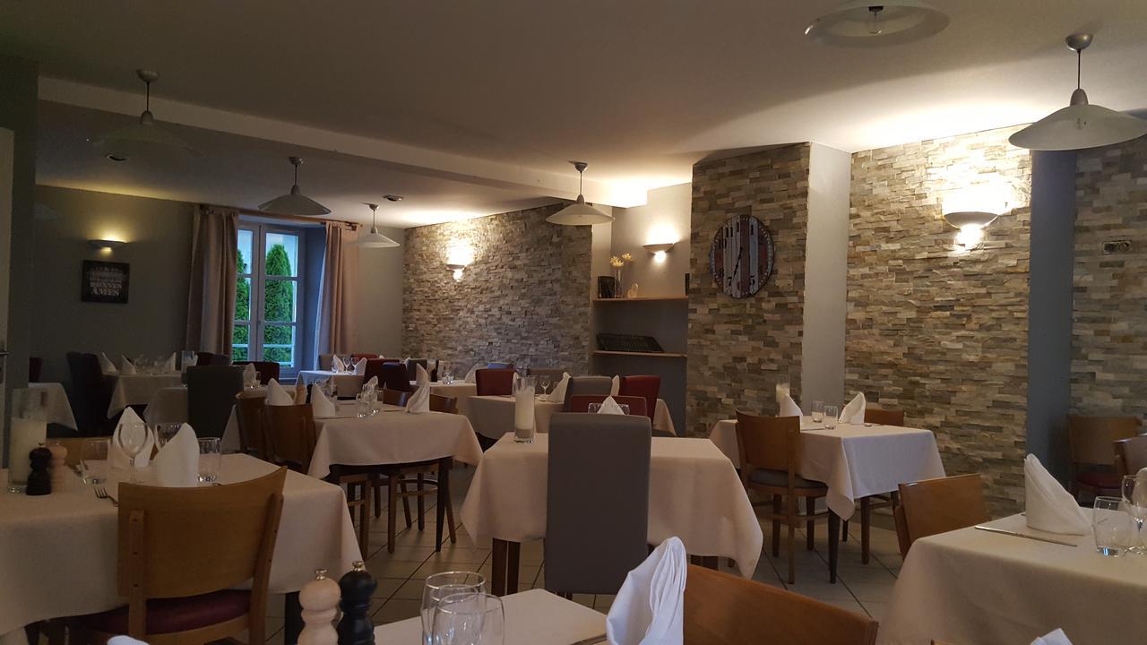 Auberge Le Cheylet Apchon Exterior photo